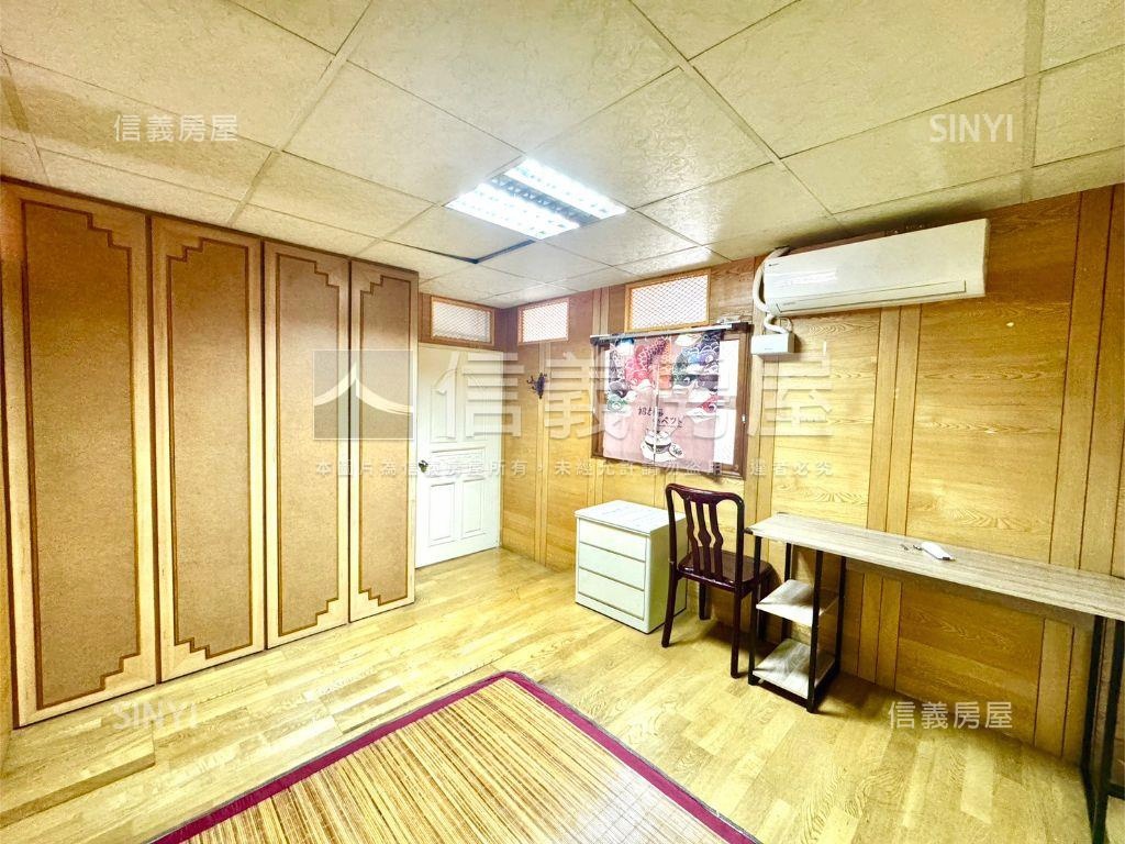 專任。近南門公園公寓房屋室內格局與周邊環境