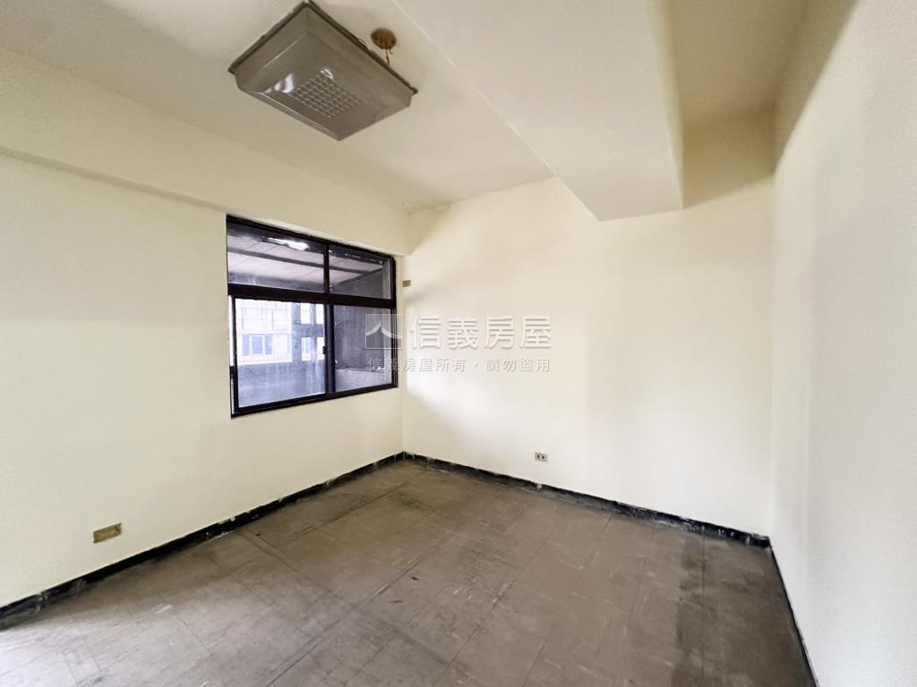 世界大樓房屋室內格局與周邊環境
