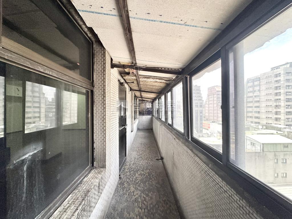 世界大樓房屋室內格局與周邊環境