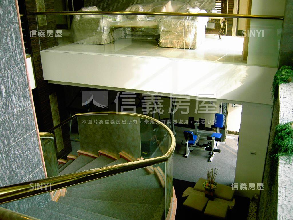 中正金鑽低總價採光美套房房屋室內格局與周邊環境