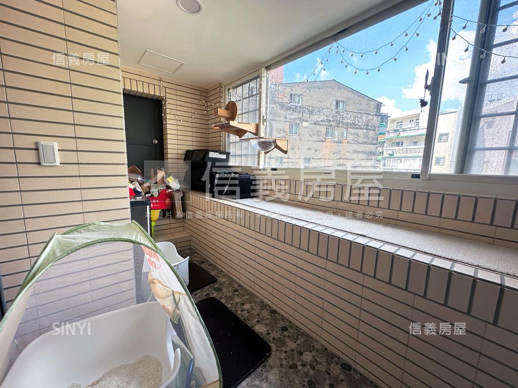 集美商圈悠生活三樓寓房屋室內格局與周邊環境