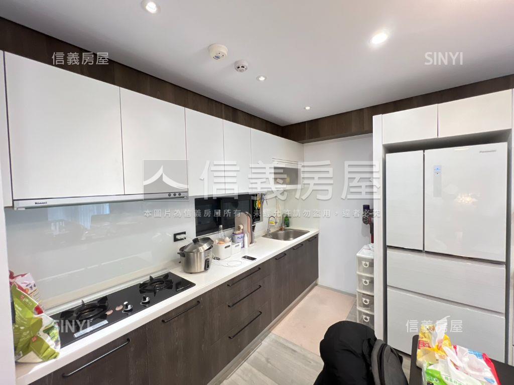 富源光藝墅臨路透天房屋室內格局與周邊環境