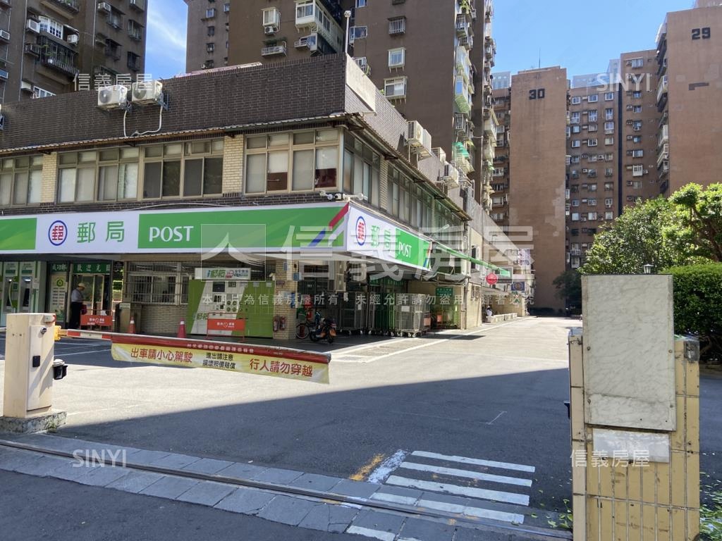 科技捷運採光大空間綠意房屋室內格局與周邊環境