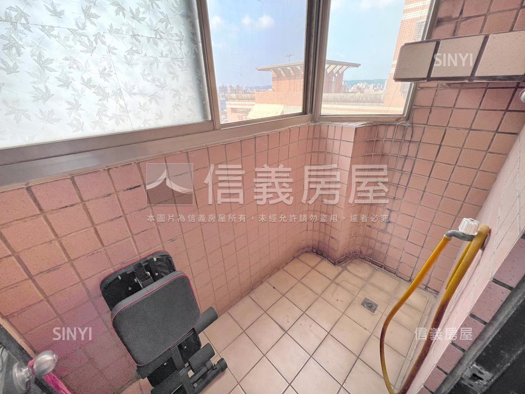 中平商圈。高樓景觀大三房房屋室內格局與周邊環境