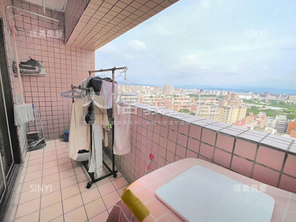 中平商圈。高樓景觀大三房房屋室內格局與周邊環境