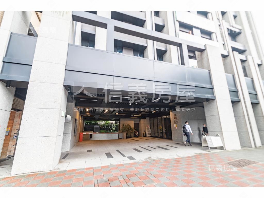 華航景觀鋼骨高樓美屋房屋室內格局與周邊環境