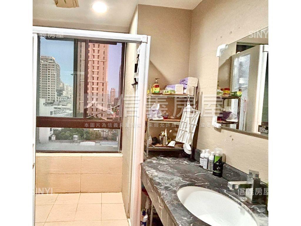 元城湖岸面公園４房雙車位房屋室內格局與周邊環境