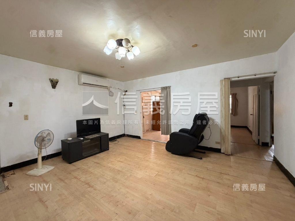 碳佐麻里公園旁一樓寓房屋室內格局與周邊環境