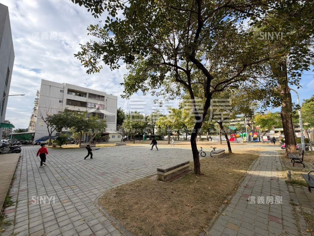 碳佐麻里公園旁一樓寓房屋室內格局與周邊環境