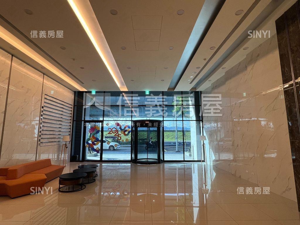 全新智富時代三車位房屋室內格局與周邊環境