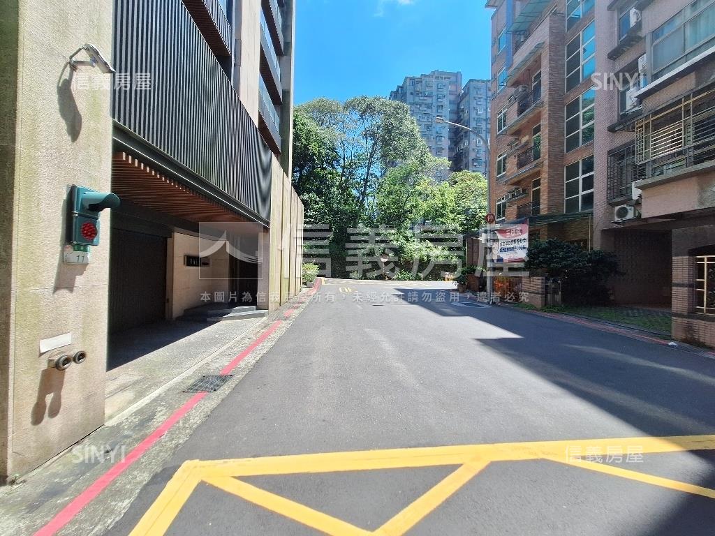 似水年華兩房車位房屋室內格局與周邊環境