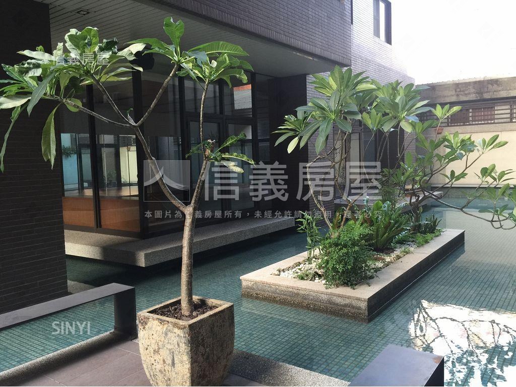 專任ＲＯＯＭ２８兩房車位房屋室內格局與周邊環境