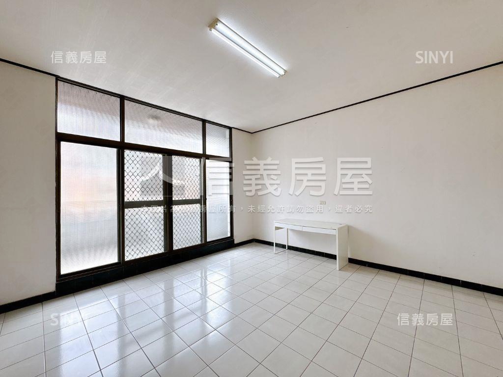 育平大坪獨院傳統車墅房屋室內格局與周邊環境