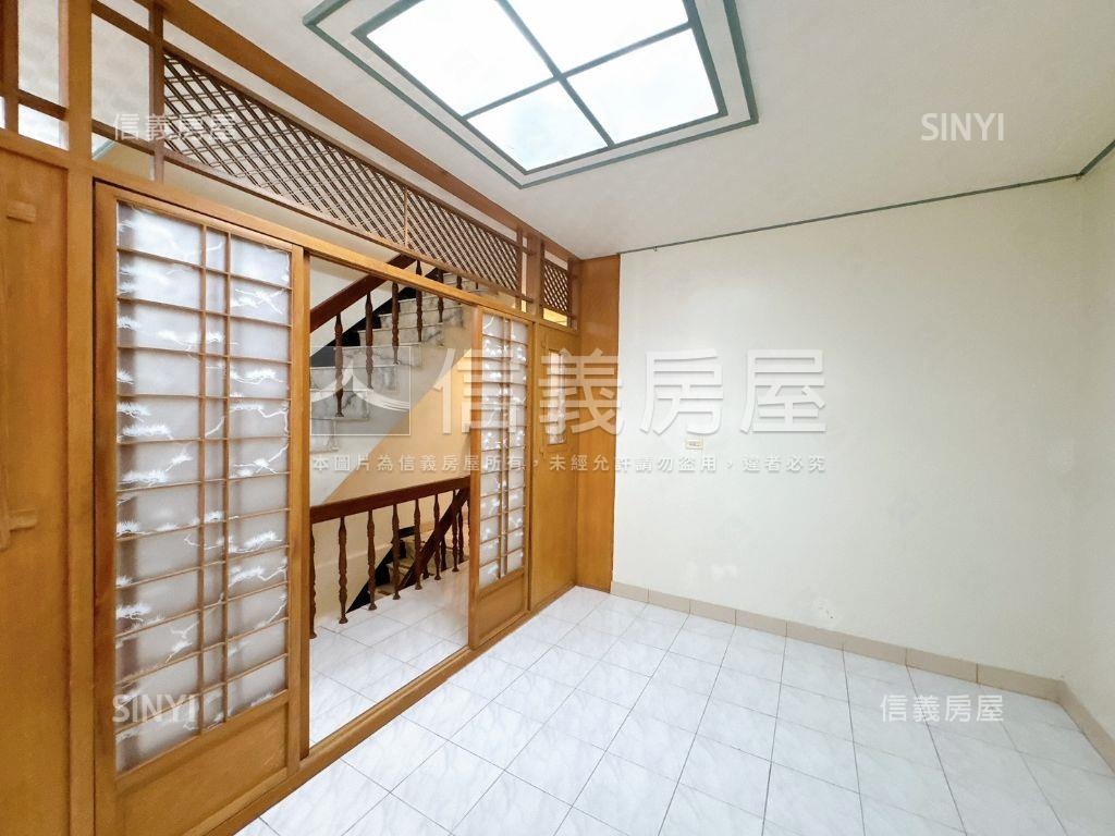 育平大坪獨院傳統車墅房屋室內格局與周邊環境