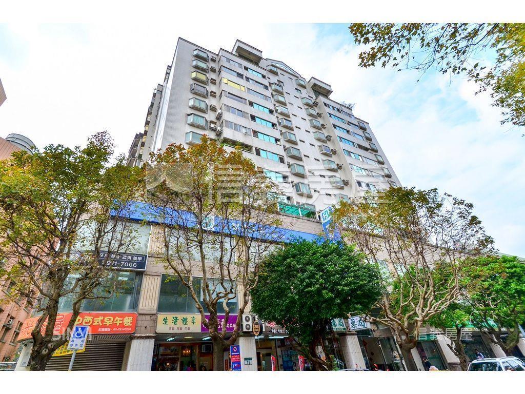 三民路稀有樓中樓房屋室內格局與周邊環境