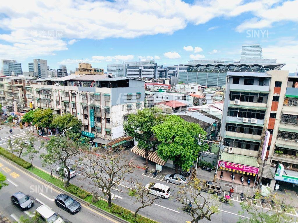 忠孝東路七段近捷運金雞母房屋室內格局與周邊環境