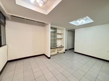 鬧中取靜莒光路三樓美寓