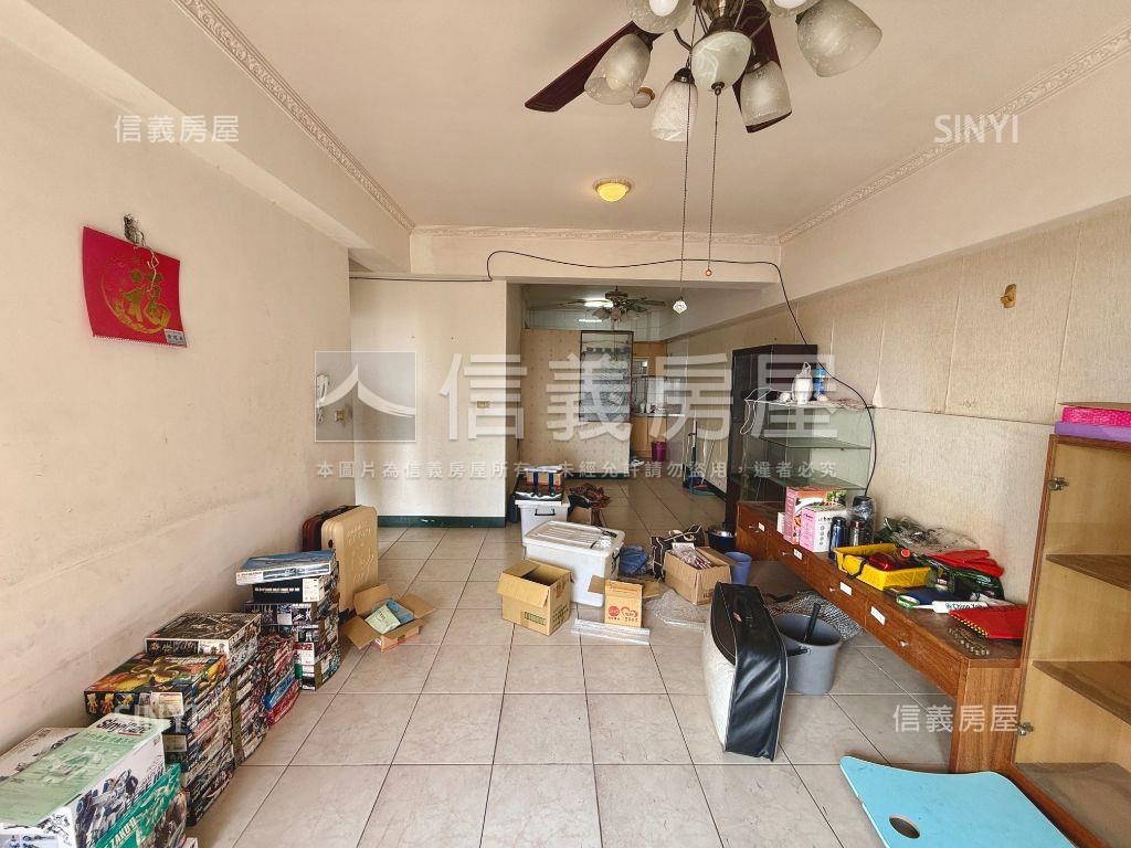 近捷運河岸景觀四房房屋室內格局與周邊環境