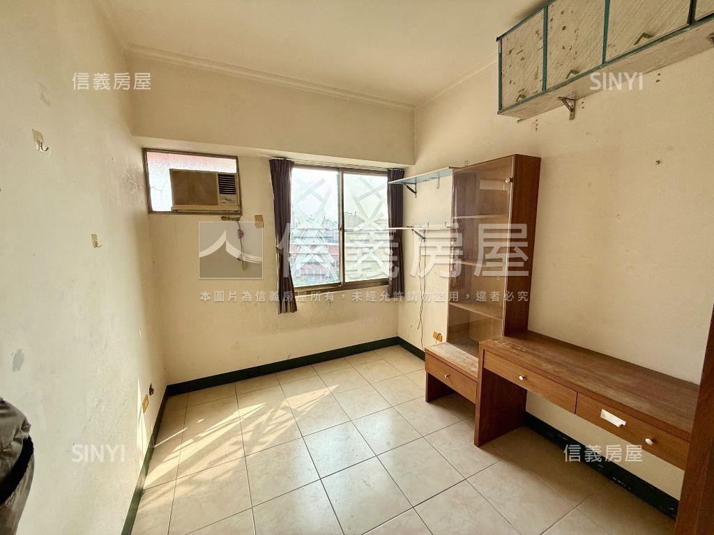 近捷運河岸景觀四房房屋室內格局與周邊環境