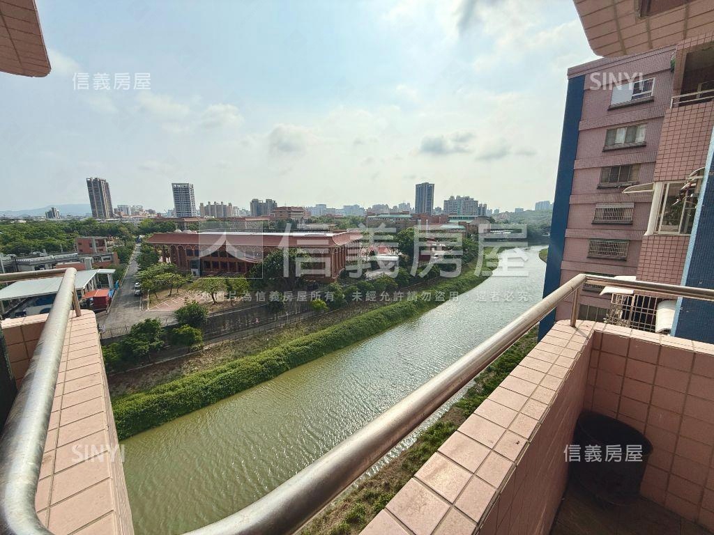 近捷運河岸景觀四房房屋室內格局與周邊環境