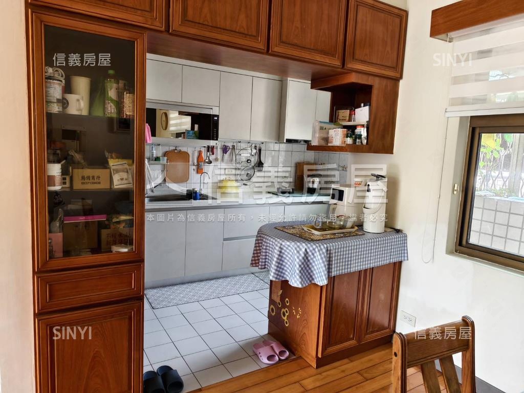 專任彩虹新象綠意滿窗房屋室內格局與周邊環境