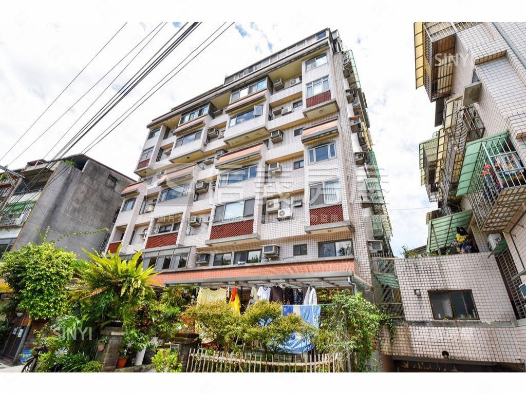 專任彩虹新象綠意滿窗房屋室內格局與周邊環境