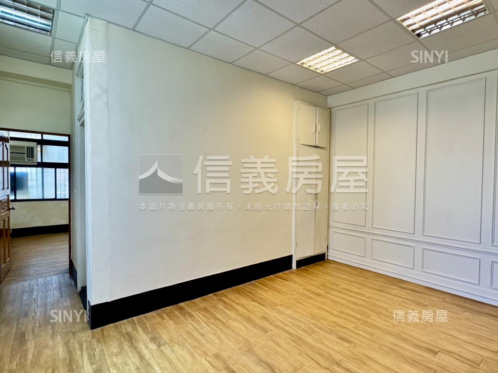 邊間公寓２房。無土地房屋室內格局與周邊環境