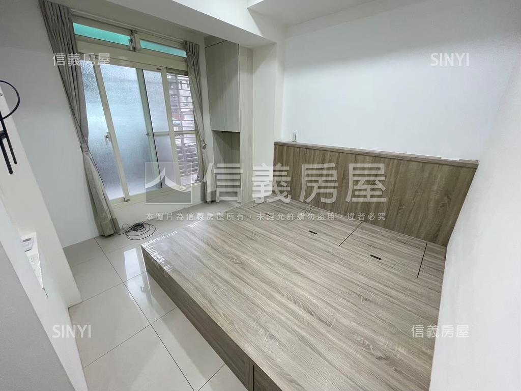 精品公園綠地邊間二樓三房房屋室內格局與周邊環境