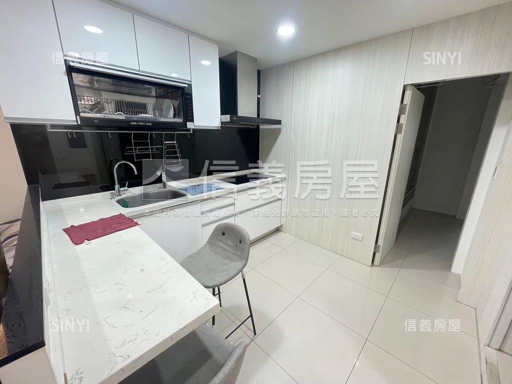 精品公園綠地邊間二樓三房房屋室內格局與周邊環境