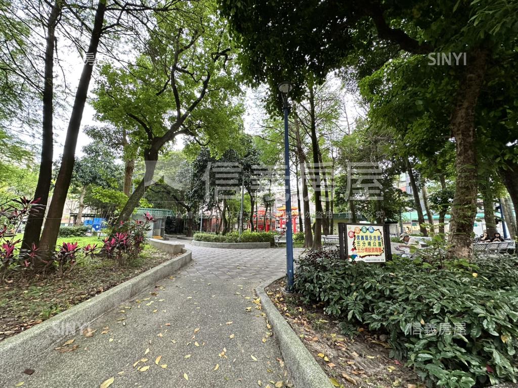 精品公園綠地邊間二樓三房房屋室內格局與周邊環境