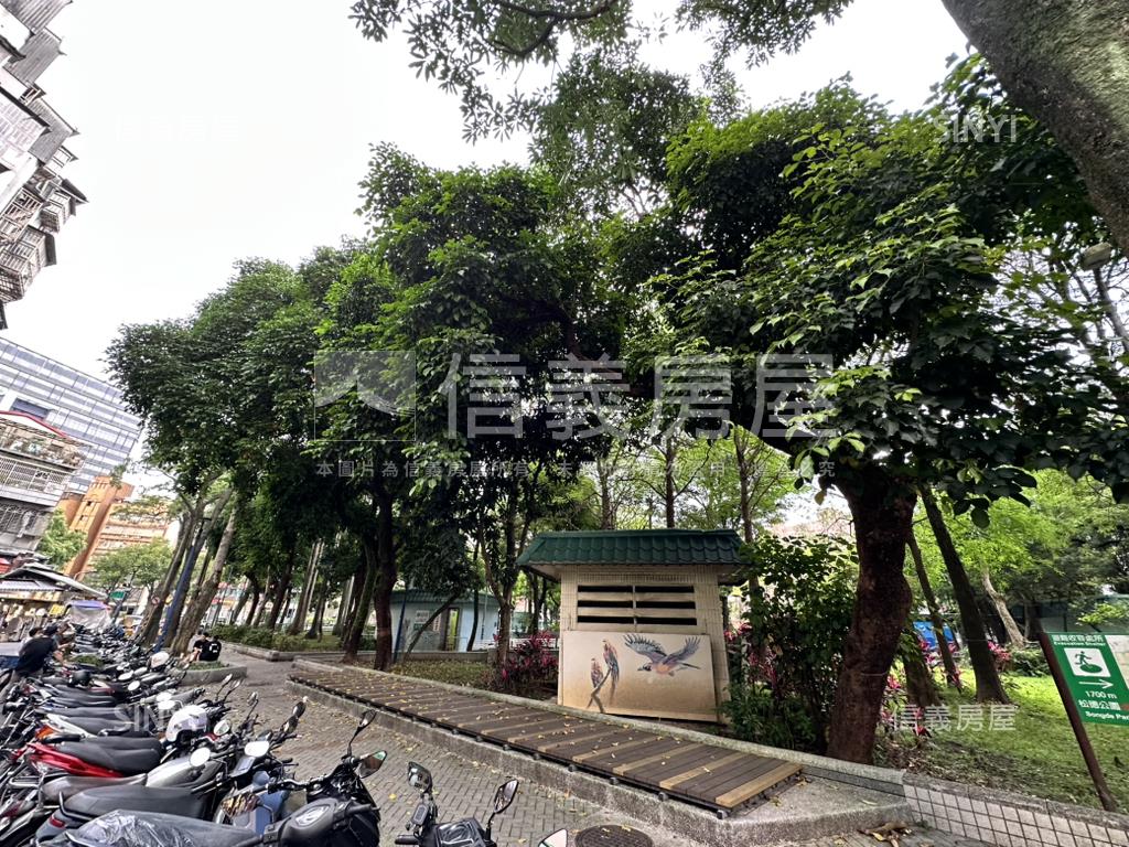 精品公園綠地邊間二樓三房房屋室內格局與周邊環境