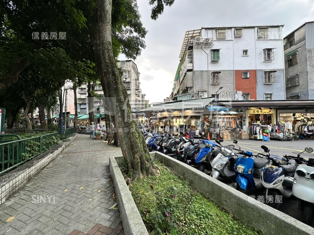 精品公園綠地邊間二樓三房房屋室內格局與周邊環境