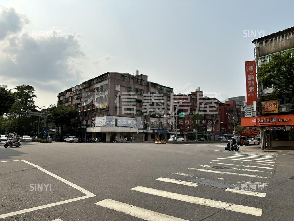 精品公園綠地邊間二樓三房房屋室內格局與周邊環境