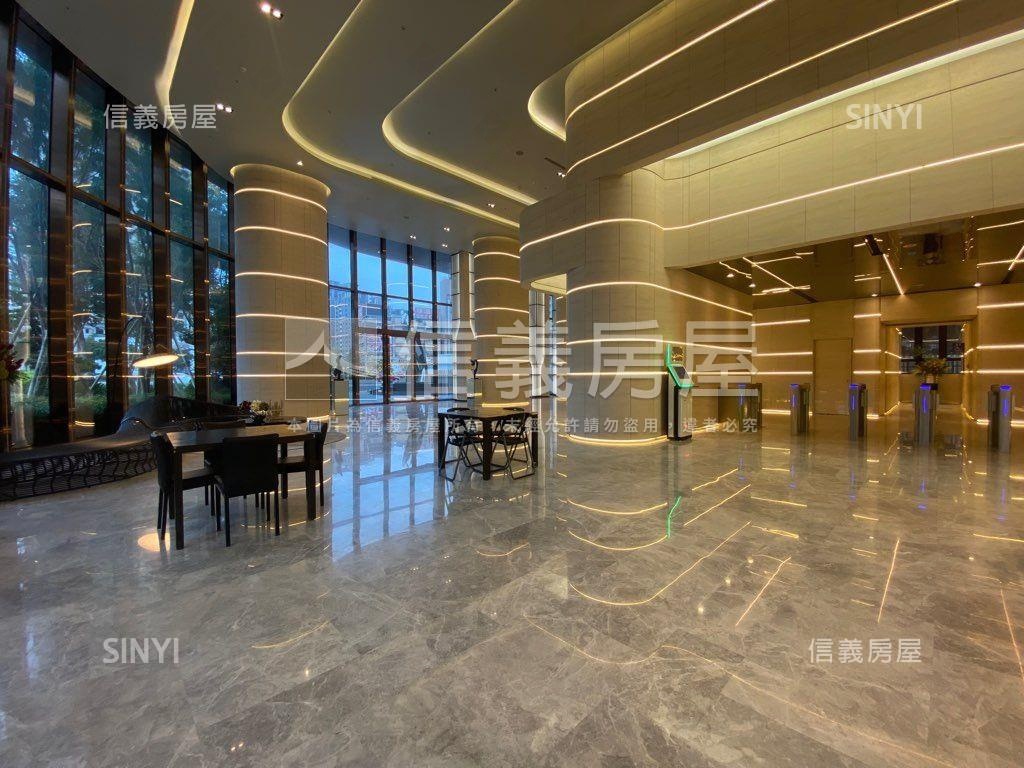 ＴＯＰ１商辦看樹梢房屋室內格局與周邊環境