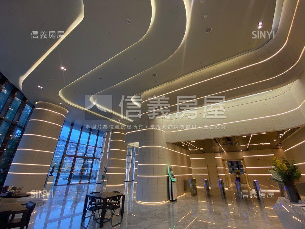 ＴＯＰ１商辦看樹梢房屋室內格局與周邊環境