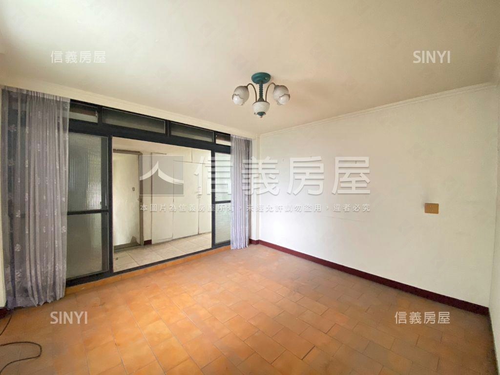 傳家寶◆三面採光角間透天房屋室內格局與周邊環境