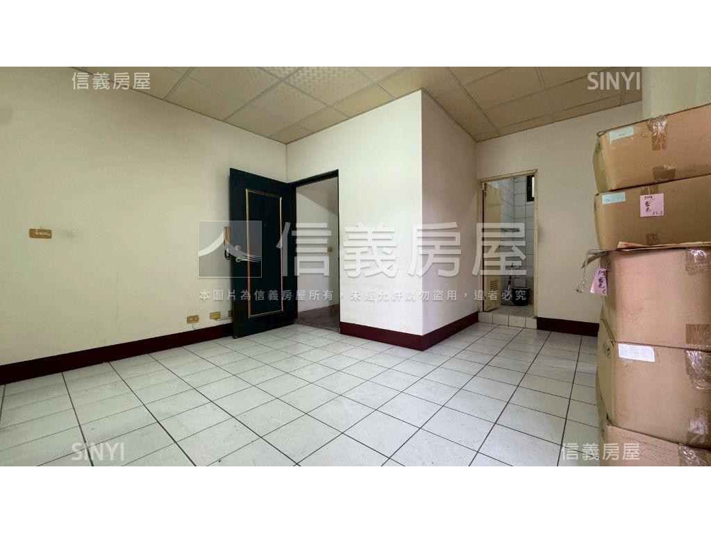 近草湖國小醒目大面寬角店房屋室內格局與周邊環境