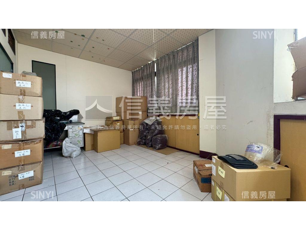 近草湖國小醒目大面寬角店房屋室內格局與周邊環境
