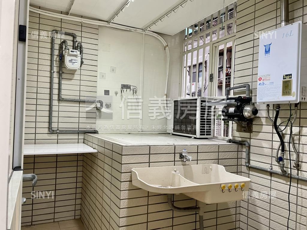 新店區公所精美２樓房屋室內格局與周邊環境