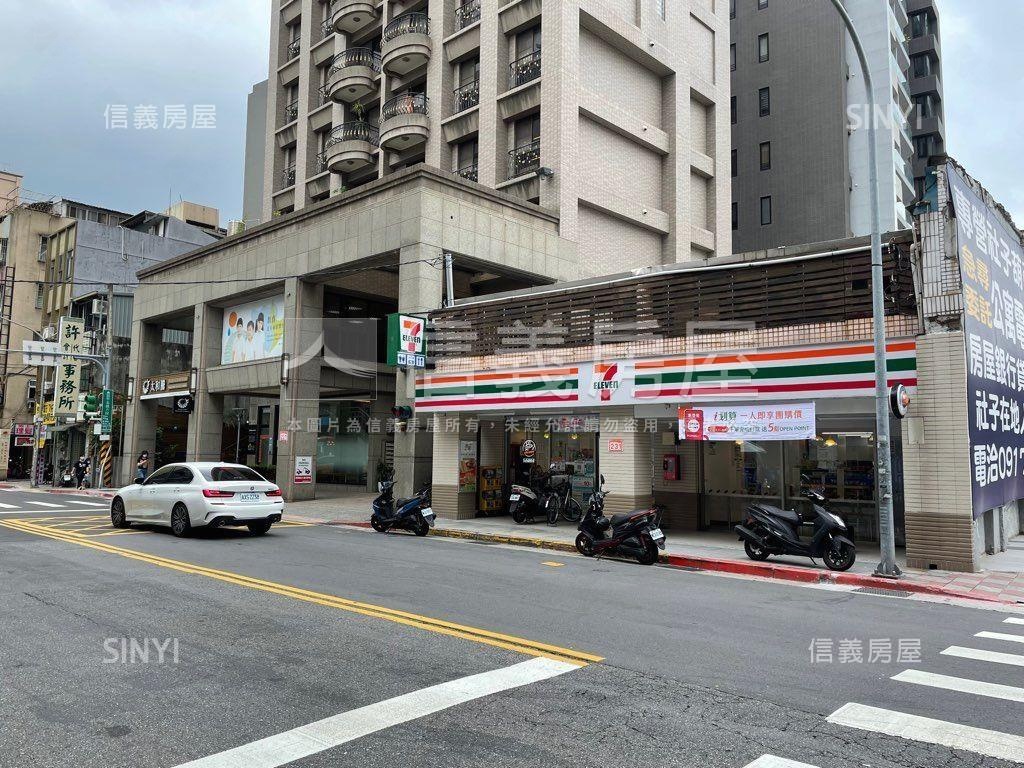 樂行館坡道平面車位房屋室內格局與周邊環境