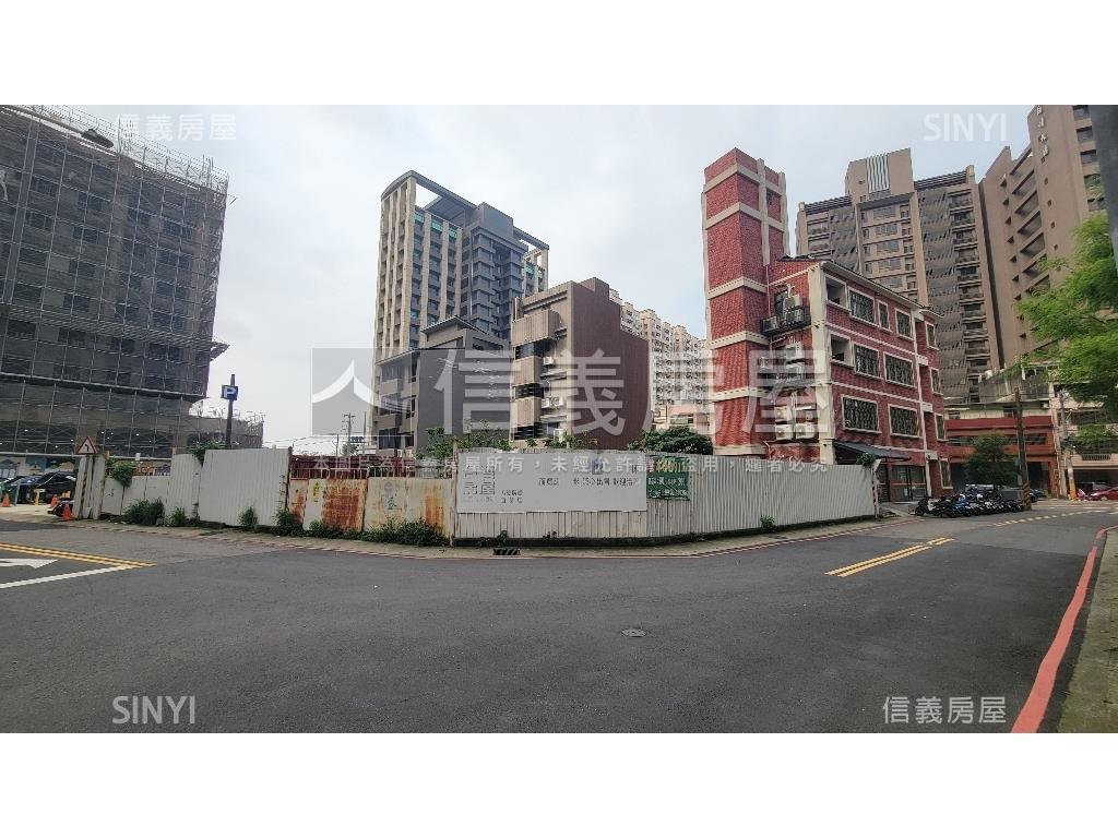 中路重劃區大面寬土地房屋室內格局與周邊環境