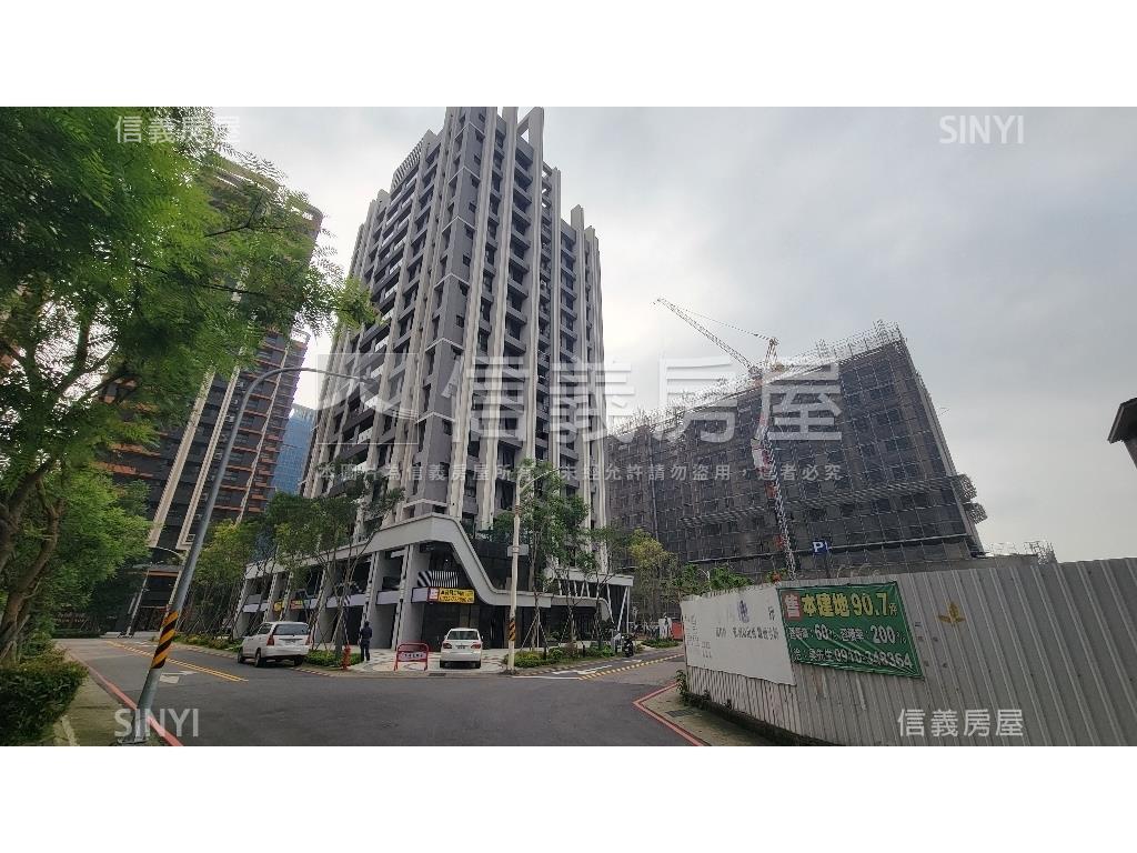 中路重劃區大面寬土地房屋室內格局與周邊環境