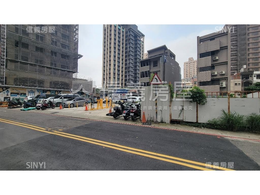 中路重劃區大面寬土地房屋室內格局與周邊環境