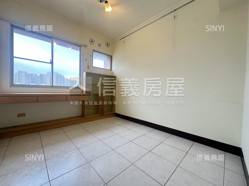 三民諾貝爾美３房房屋室內格局與周邊環境