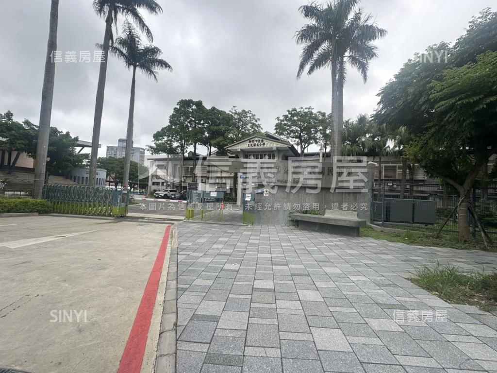 三民諾貝爾美３房房屋室內格局與周邊環境