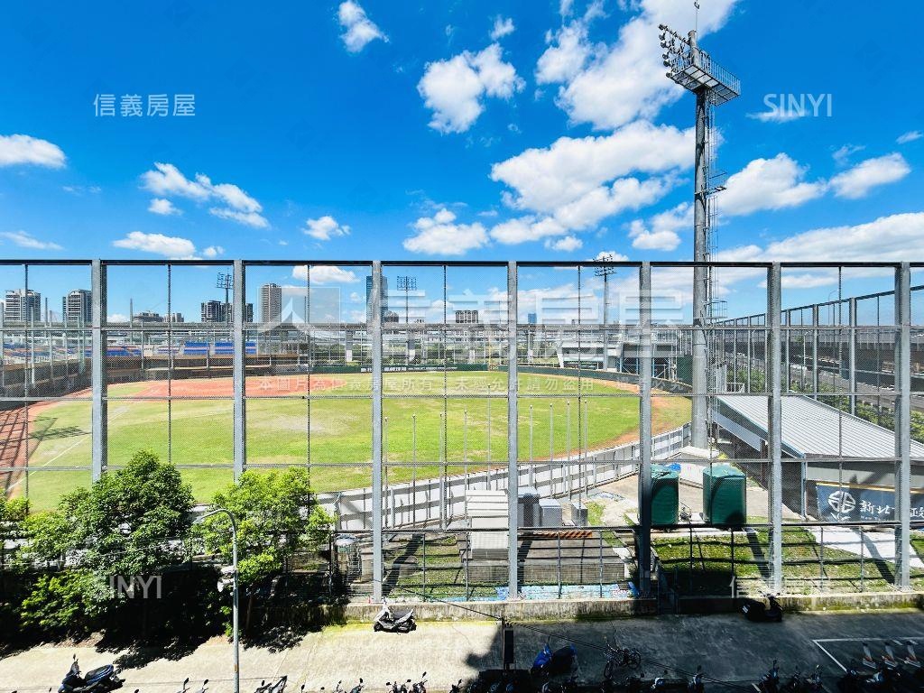 台北７４７二房坡平車位房屋室內格局與周邊環境