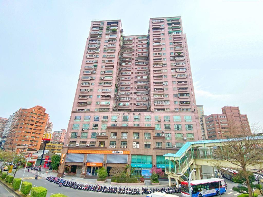 鳳都之上三重站旁高樓房屋室內格局與周邊環境