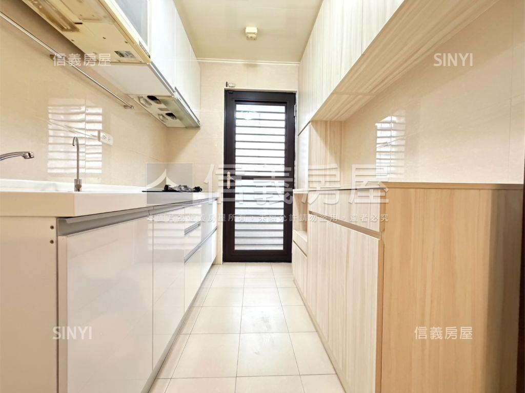 景平站邊間採光兩房房屋室內格局與周邊環境