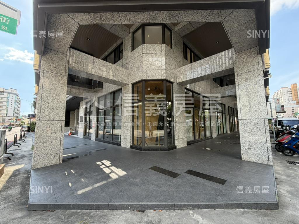 超大霸氣角間樓店房屋室內格局與周邊環境