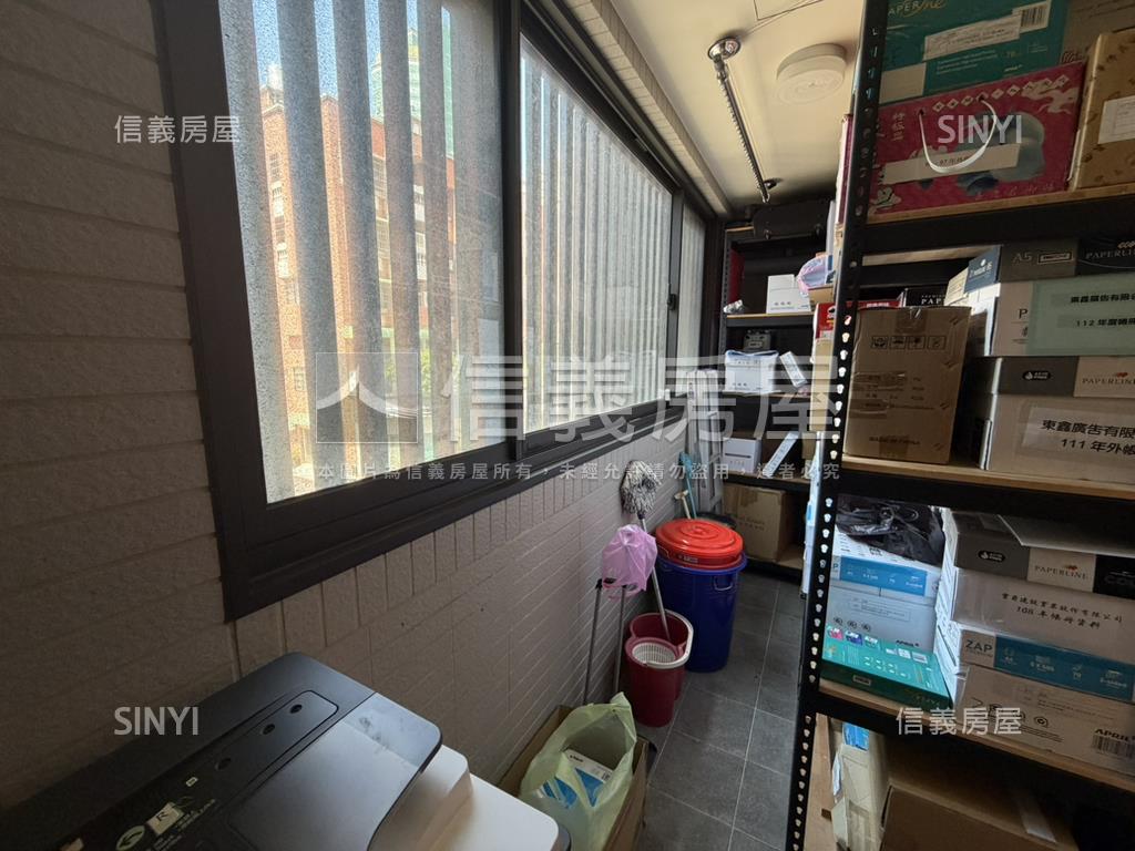 超大霸氣角間樓店房屋室內格局與周邊環境